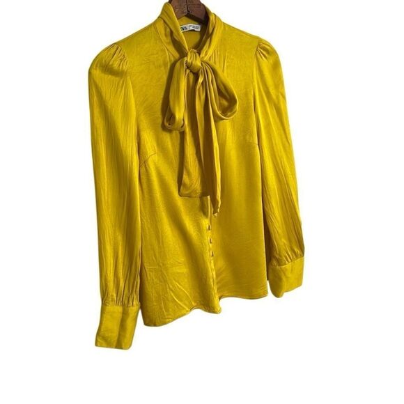 Zara Satin Neck Tie Long Sleeve Button Front Blouse Yellow Size XS - Picture 2 of 8